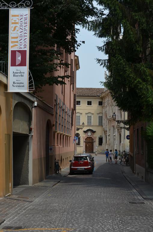 Heart Of Parma Apartman Szoba fotó
